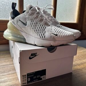 Nike Women Air Max 270